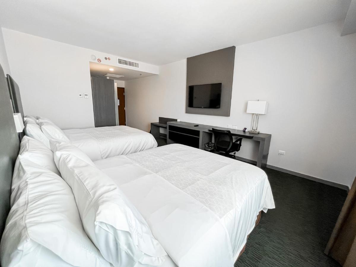 Holiday Inn Express Hotel & Suites Hermosillo By Ihg Eksteriør billede
